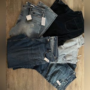 Womens size 22 jeans lot. Silver,Gap,old Navy,Sophia Vergara. NWT.